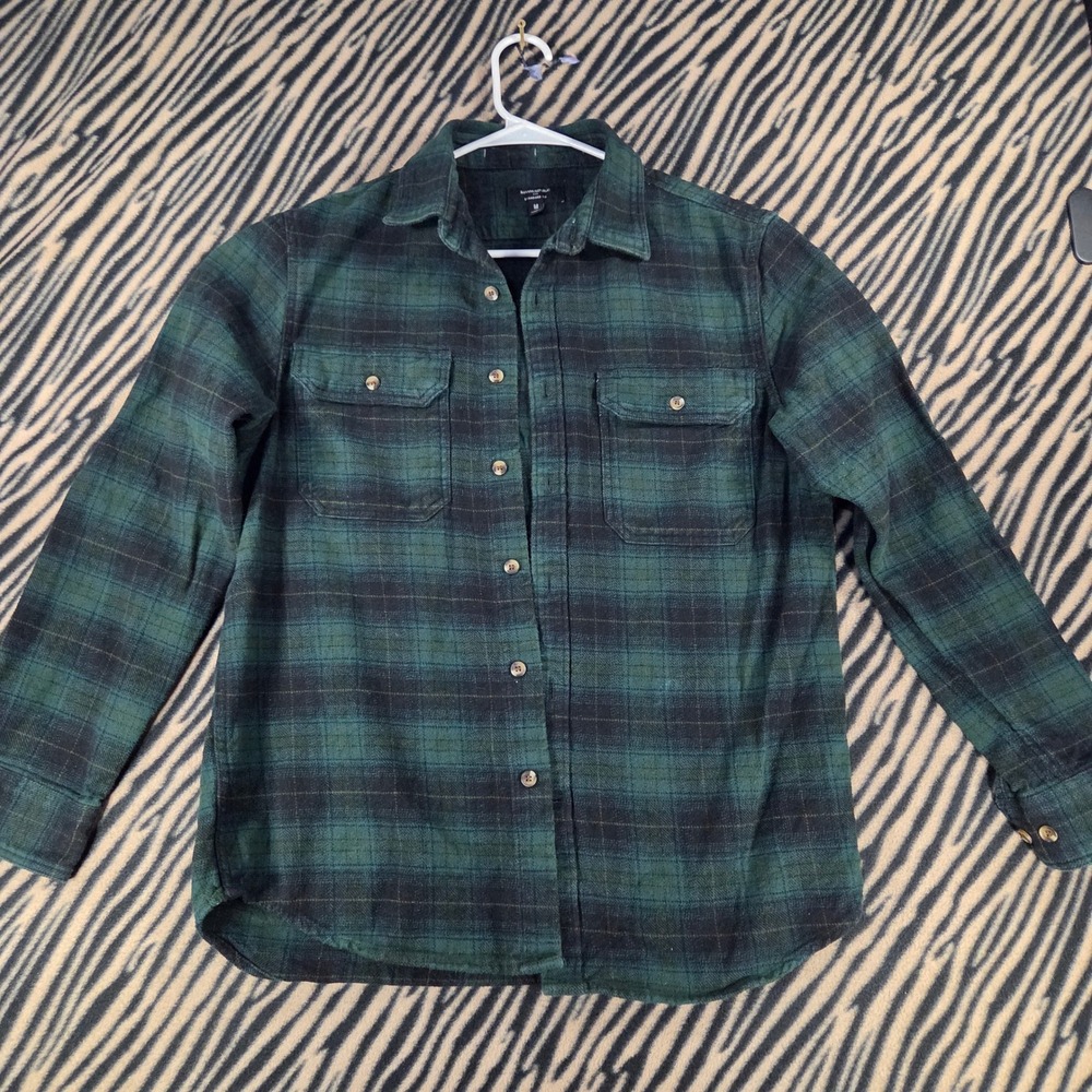 Banana Republic Mens Heavyweight Flannel Shirt Green Black Plaid Standard Fit M